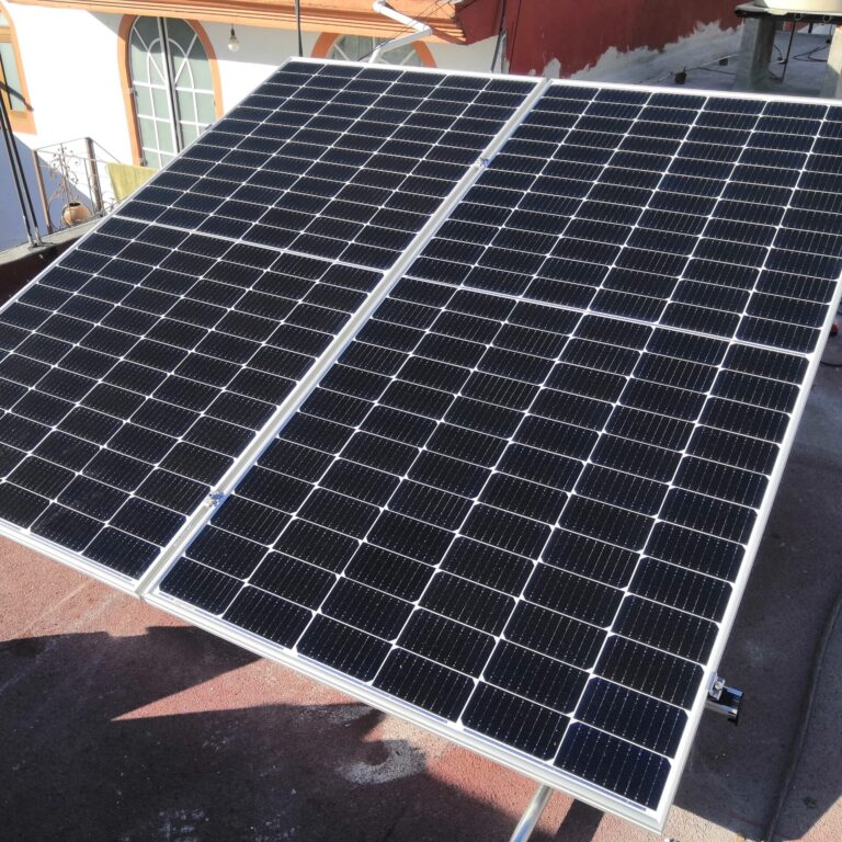 Paneles solares en Huehuetla