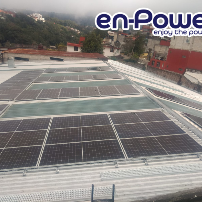 Paneles solares en Teziutlán